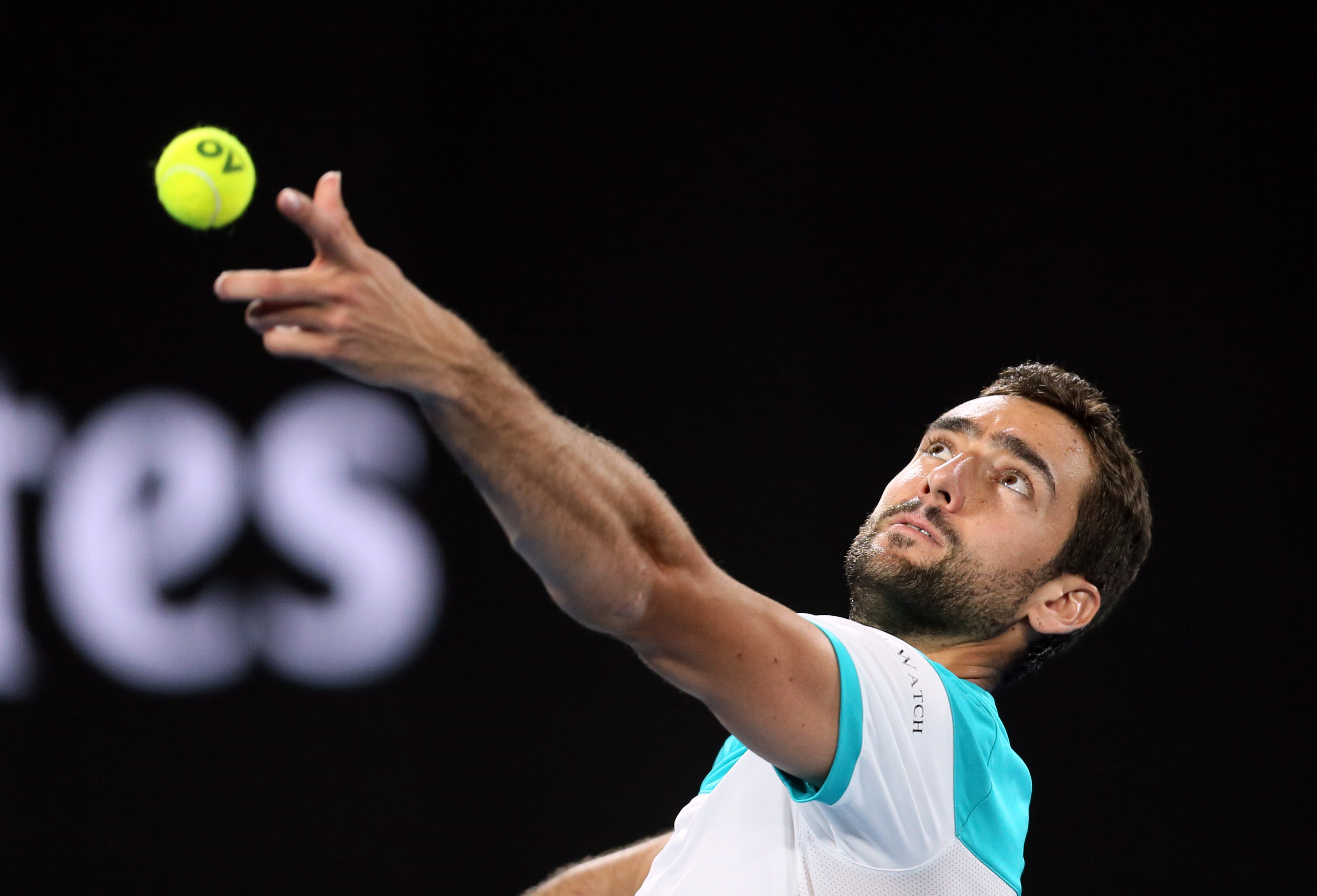 澳大利亚网球队绝杀西班牙网球队，费德勒高光表现的简单介绍