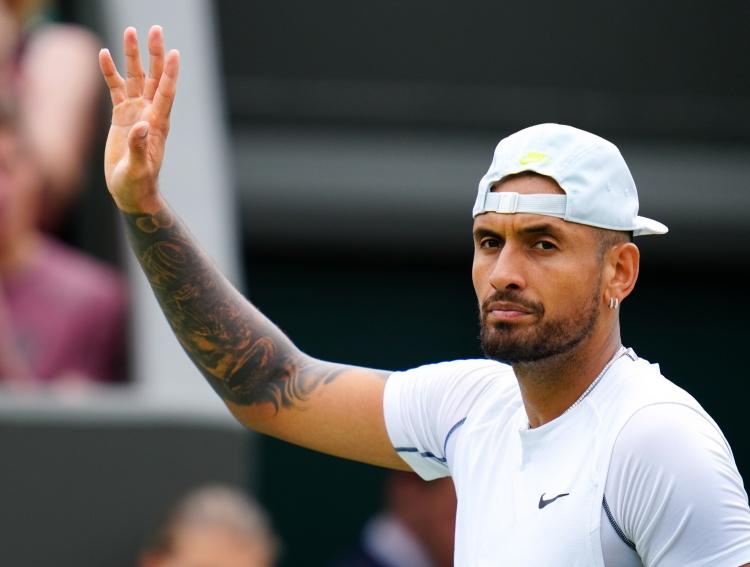 英国网球队完胜意大利网球队，克耶高斯送出助攻的简单介绍