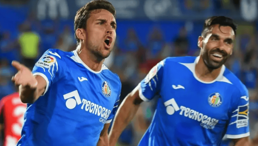 包含赫塔菲客场击败对手，实现连胜追赶的词条