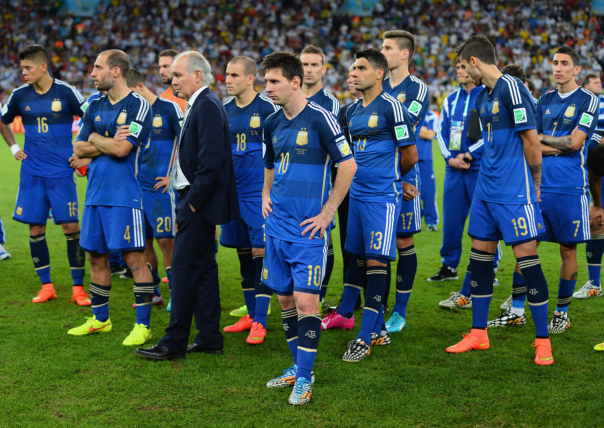 包含曼城阵容调整有成效，迎接下一场挑战的词条