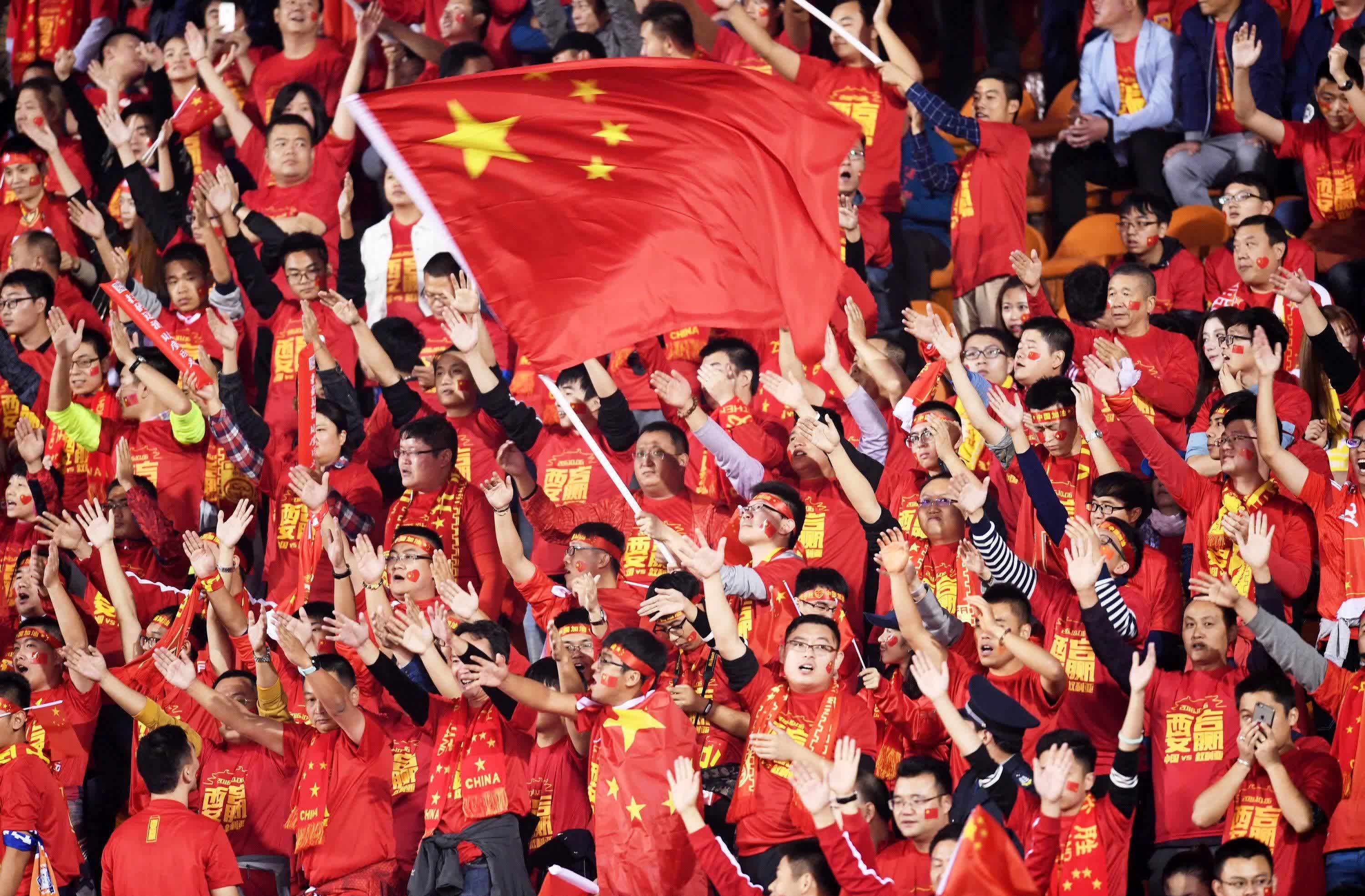 精彩瞬间回顾，中国队实现三连胜的简单介绍