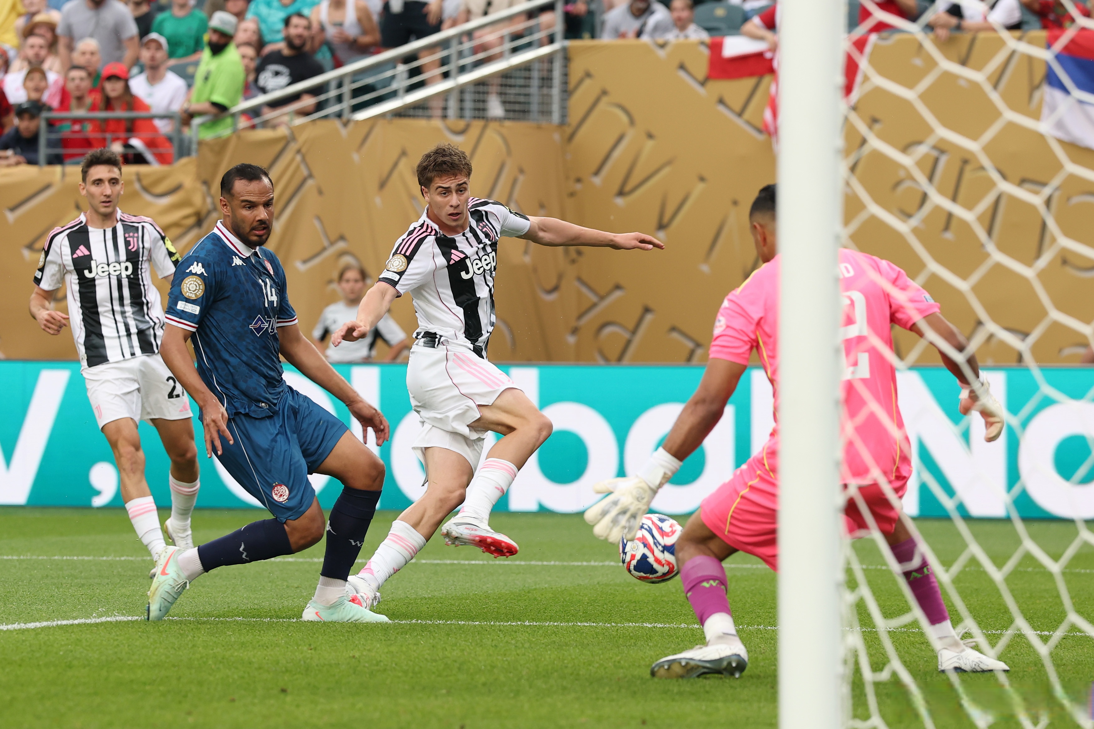 尤文图斯主场不敌利物浦，遗憾出局的简单介绍