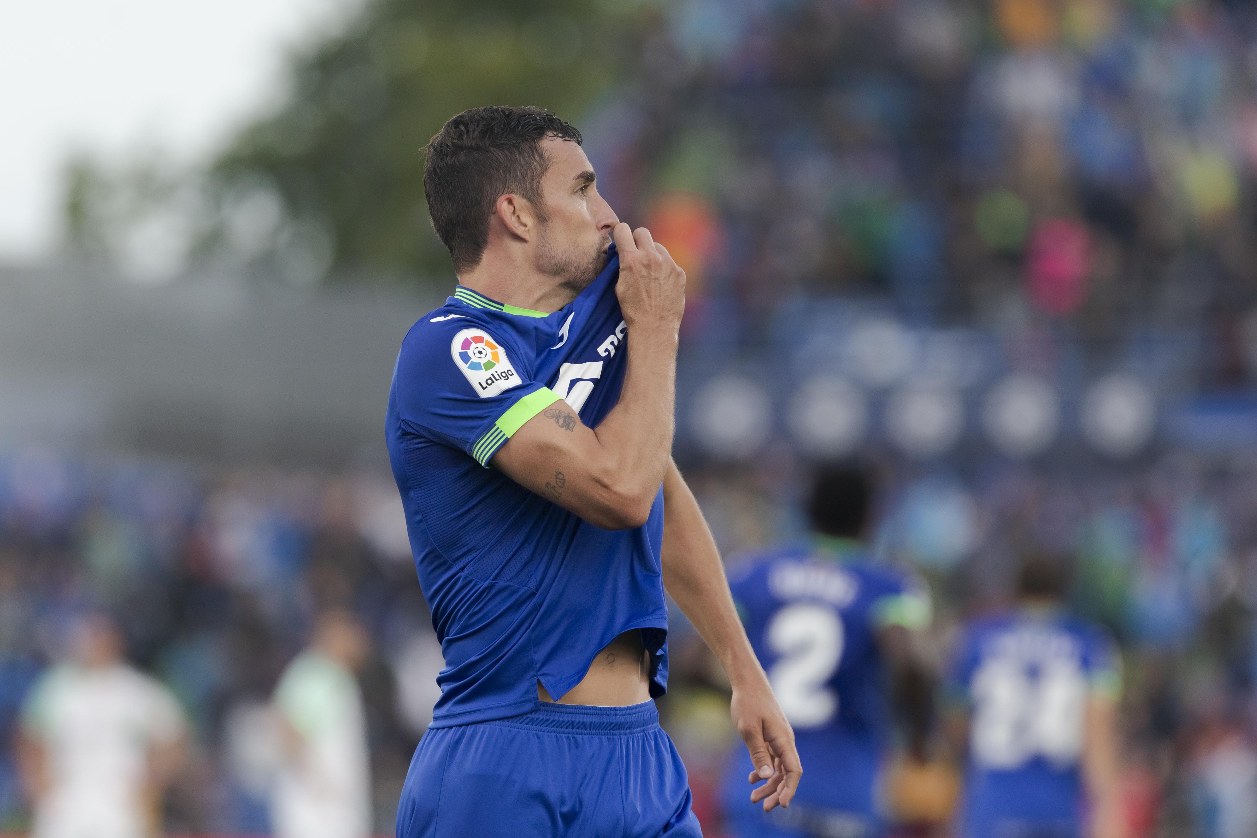 包含争夺激烈:胜负悬念令人屏息的词条 包含争夺激烈:胜负悬念令人屏息的词条